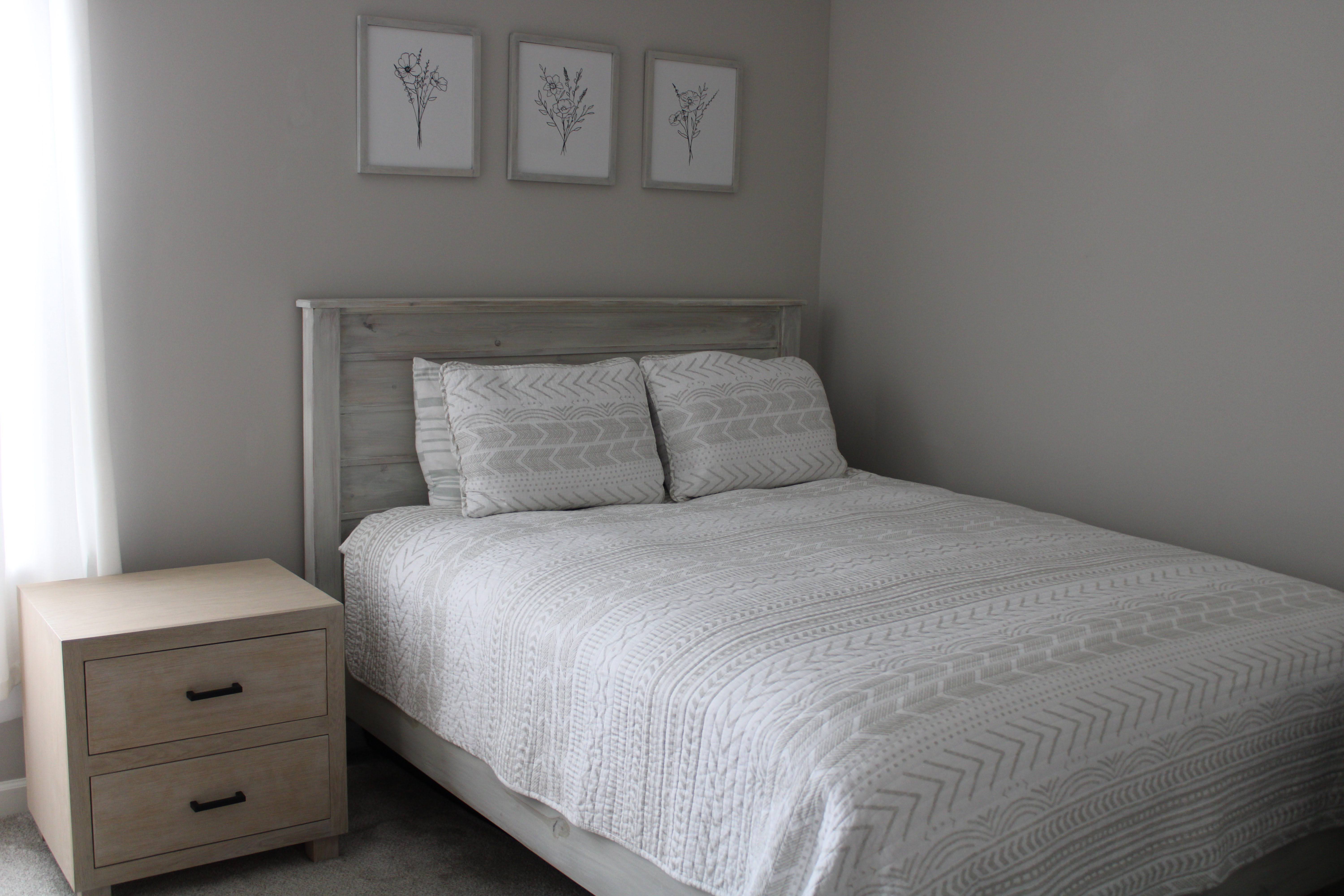 White Oak Furniture Set