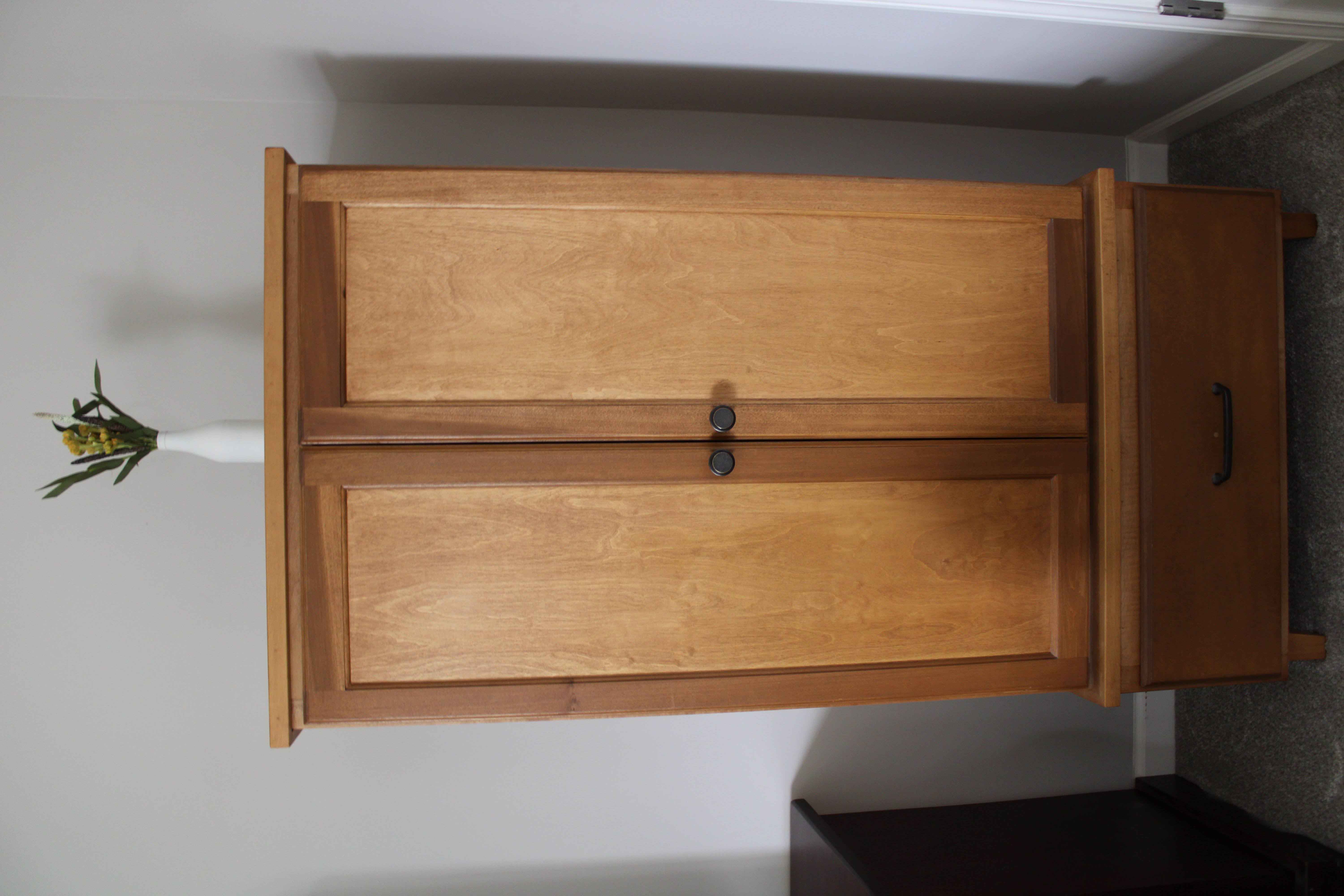 Stand Alone Dresser
